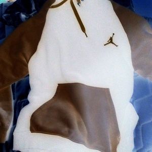 A Jordon hoddie